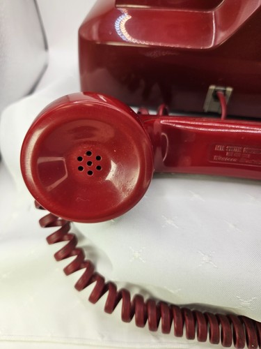 Vintage Bell System Western Electric Red Rotary Dial Desk Telephone Untested - Picture 13 of 16