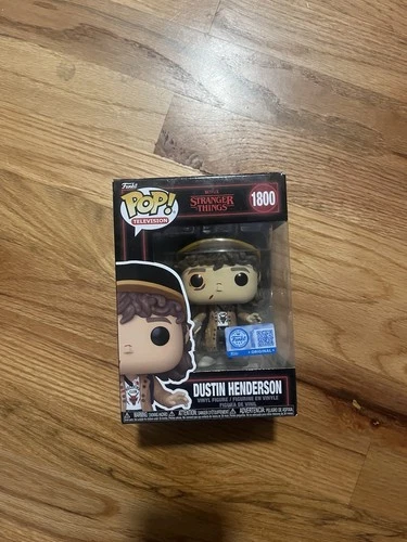 Funko Pop! Vinyl: Stranger Things Dustin Henderson Exclusive #1800 W/ Protector