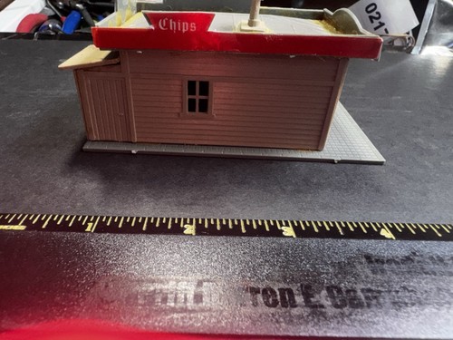 Model Power Bob's Hot Dogs HO scale Pre Built - Picture 5 of 8