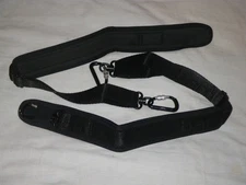 PAIR of BAM MUSCIAL INSTRUMENT CASE BACKPACK STRAPS with LOCKING CARABINERS