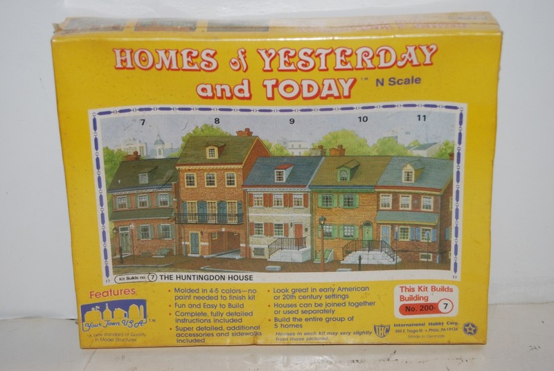"N" SCALE HOMES OF YESTERDAY AND TODAY  #200-7-   PLASTIC HOUSE KIT