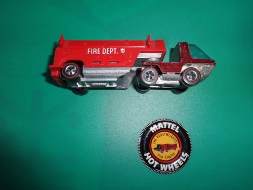 VINTAGE ORIGINAL 1969 HOT WHEELS REDLINE HEAVYWEIGHT 1/64 FIRE TRUCK W BUTTON