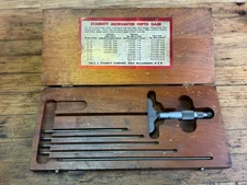 NICE Starrett Depth Micrometer 440 Base with wood box USA New Style Rods