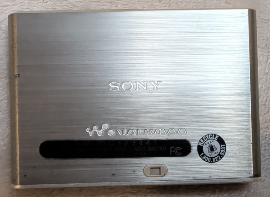 SONY NETWORK WALKMAN NW-HD1 ② Sony Walkman NW-HD1 Silver (20 GB) Digital Media Player / Untested