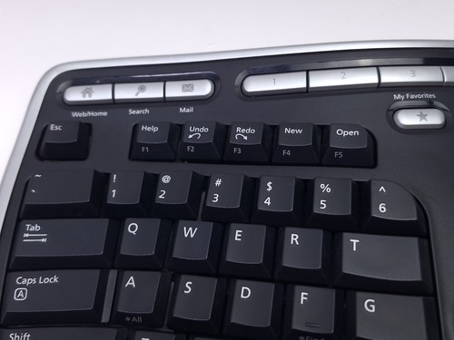 Microsoft Natural Ergonomic Keyboard 7000 w/USB receiver - Picture 11 of 19