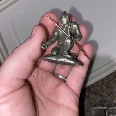 Vintage Kneeling Indian Hudson Pewter #905 Figurine 1970 PW Baston 1-3/4  Tall