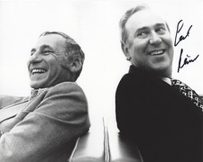 CARL REINER SIGNED AUTHENTIC THE DICK VAN DYKE SHOW 8X10 PHOTO C COA COMEDIAN