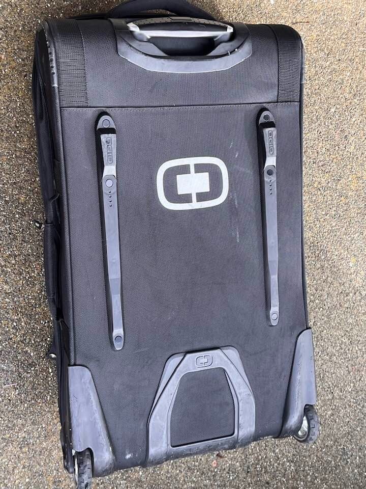 OGIO CANBERRA 26" 2WEEL ROLLING EXPANDABLE SUITCASE BAG LUGGAGE eBay