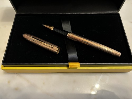 Cross Classic Pen 14K Gold - Picture 3 of 5