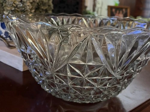 Vintage Large Anchor Hocking Vintage punch bowl 12" dia, rare find! Beautiful!