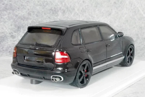 Spark 1/43 Gemballa GTL 600 Porsche Cayenne 2009 Noir Diecast Model S0732 - Photo 2/3