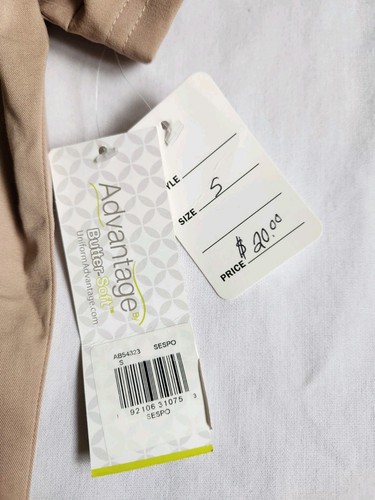 NWT Advantge Butter-Soft TAN Scrub Set Uniform V-Neck Top & Pants Size Small - Picture 5 of 18