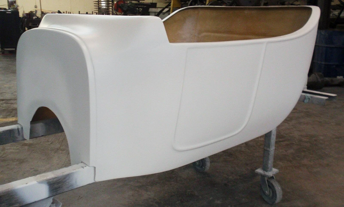 Extended 1923 T-Bucket Fiberglass Body