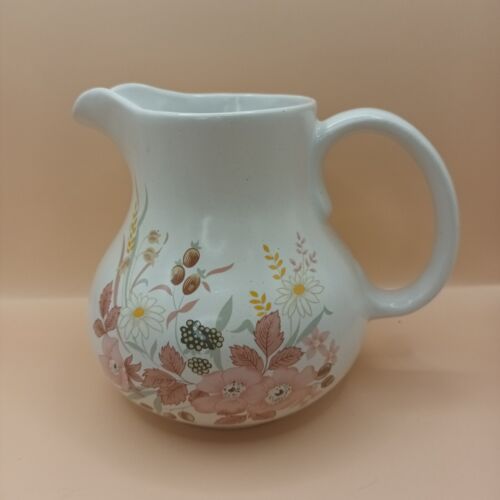 Boots Hedge Rose Butter Dish with Lid, Jug & 4 Napkin Rings - Picture 12 of 19