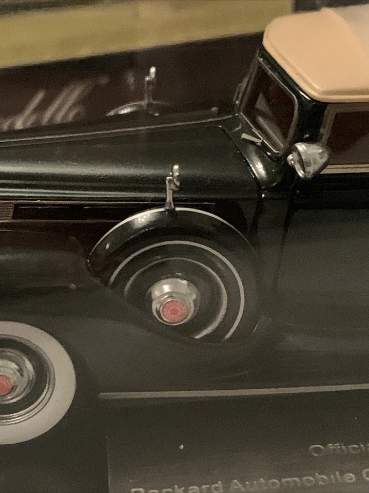 1938 PACKARD TWELVE CONVERTIBLE VICTORIA 1/43 CAR BY AUTOMODELLO LIMITED ED 146 - Image 4 of 4