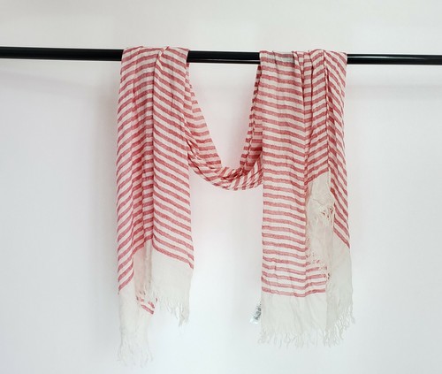 Forever 21 beige and red Soft Fringe Scarf/Wrap - Picture 4 of 7