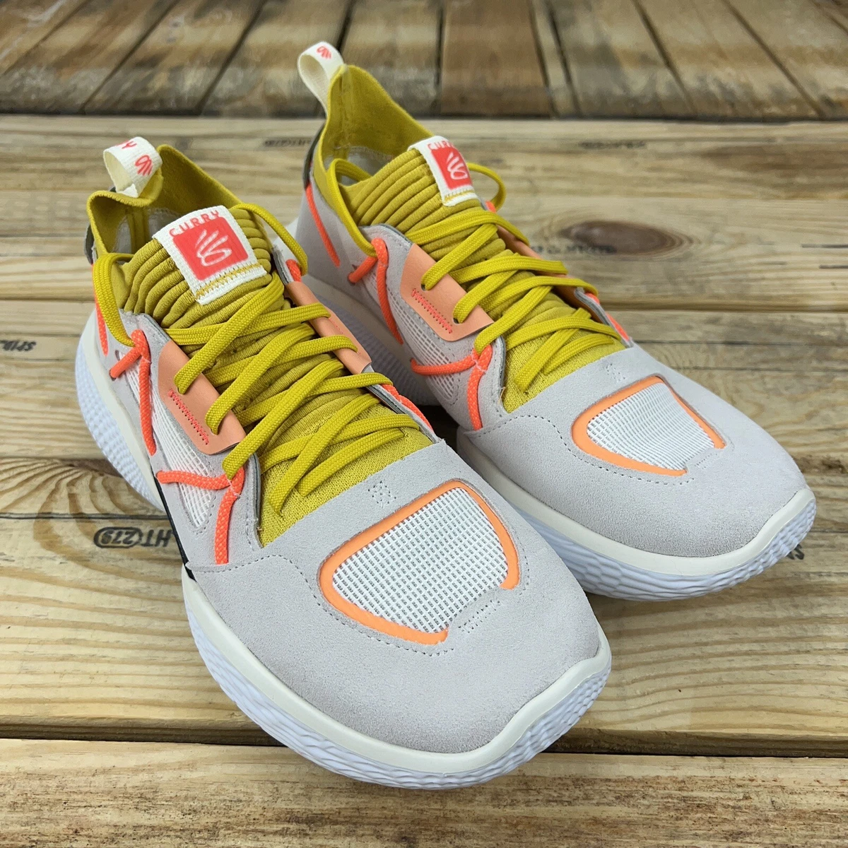 Under armour curry yellow women deals