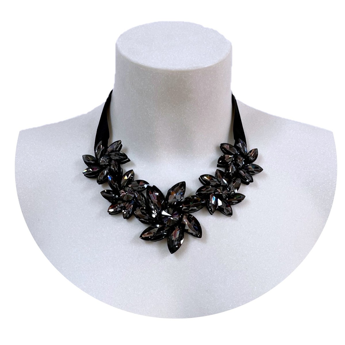 COLLANA GOTICA IN PIZZO NERO CON CIONDOLO CRISTALLO - Girocollo