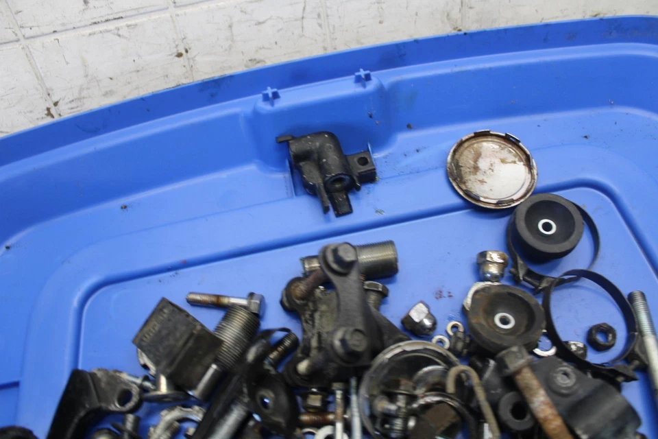 1979 Yamaha XS1100S Special LEFTOVER MOUNTING BOLTS HARDWARE SCREWS BB510 - Image 3 of 4