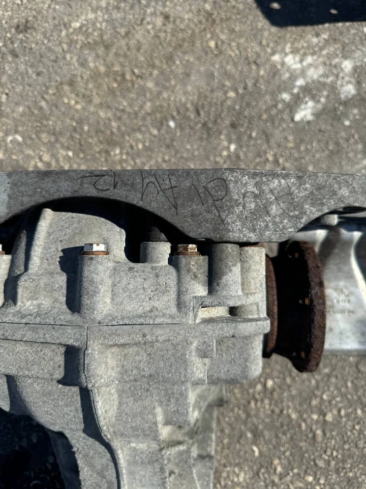 Audi A4 2008-15 AWD eje trasero soporte diferencial montaje KBU 35:8 Foto 2 de 4