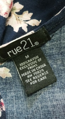 Rue 21 Women's Romper Jumpsuit Navy Blue Floral Size M - Picture 7 of 8