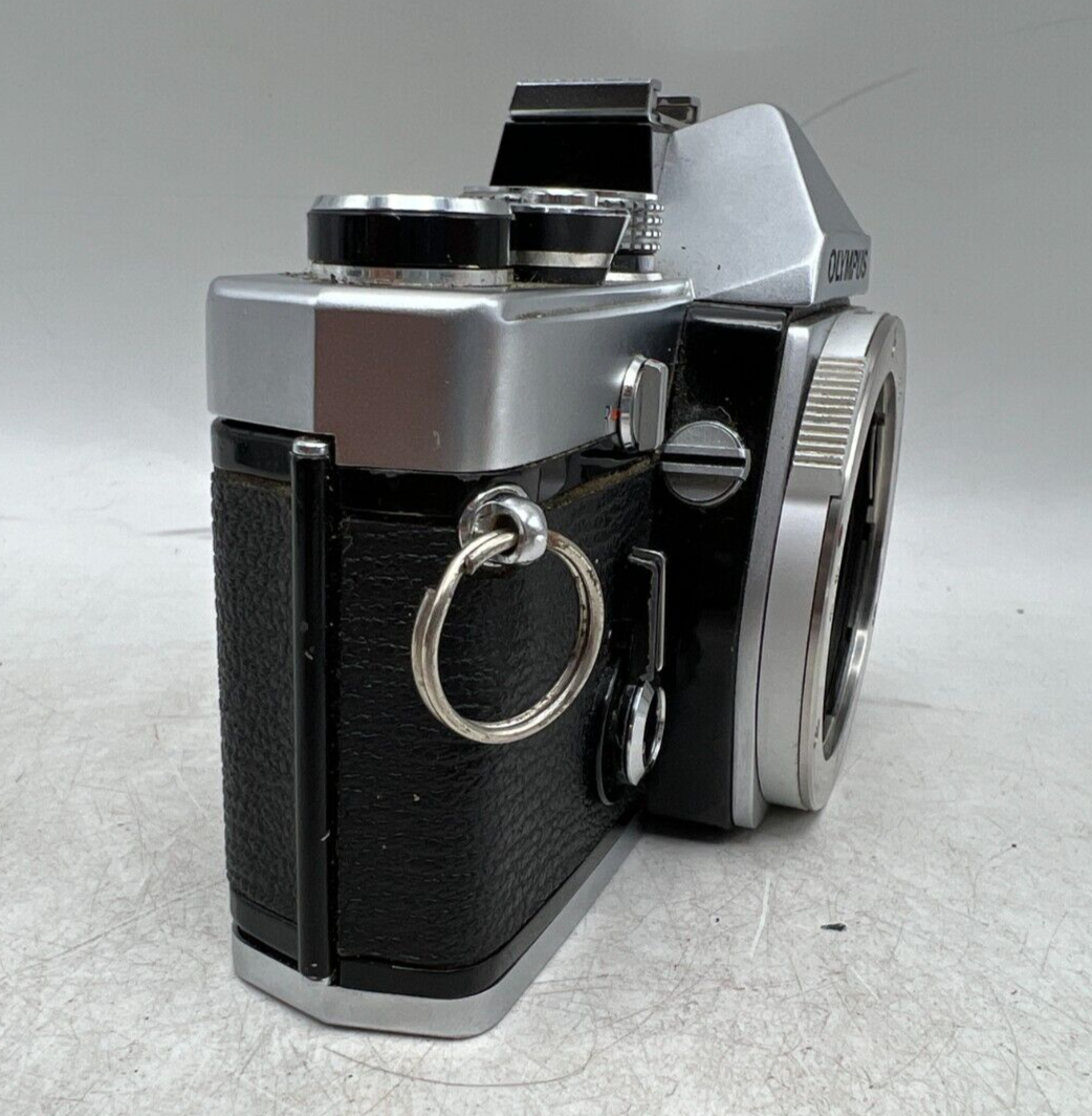 Olympus OM-1 35mm SLR Film Camera Body Silver - Tested *Read Olympus OM-1 35mm SLR Film Camera Body Silver - Tested *Read
