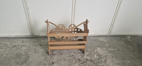 Portariviste in legno artgianale in tinta naturale con manico in corda - Foto 2 di 7