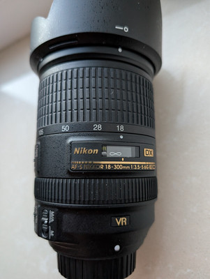 AF-S Nikkor 18-300mm 1:3.5-5.6G ED VR DX Objektiv
