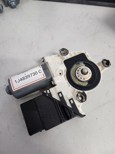 VW Golf 4 IV Fensterhebermotor Hinten Rechts 1J4839730C 1997-1998