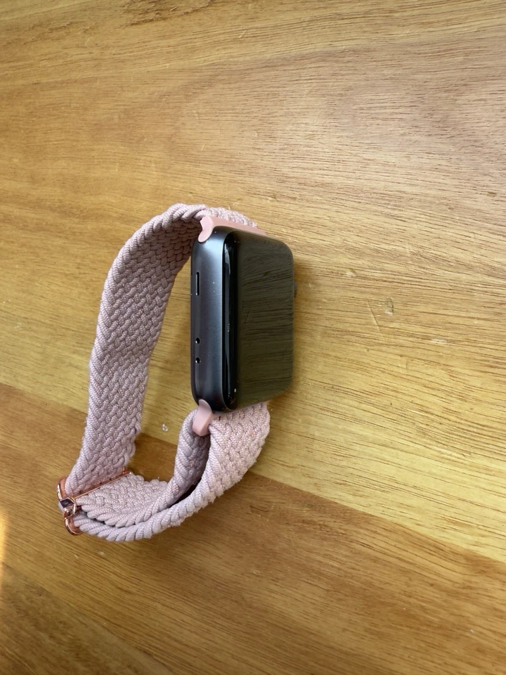 Apple Watch Series 3 Cellular Grey 38mm - Image 2 of 4