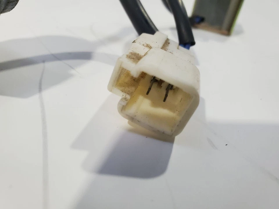 Interruptor de encendido usado se adapta a: Toyota Tacoma 2003 grado C Foto 2 de 4