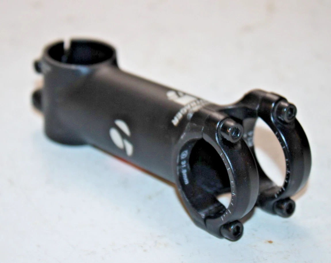 SUPPORT MOTEUR ARRIÈRE pour Toyota Yaris / Vios P9 2006-2013 1236321040