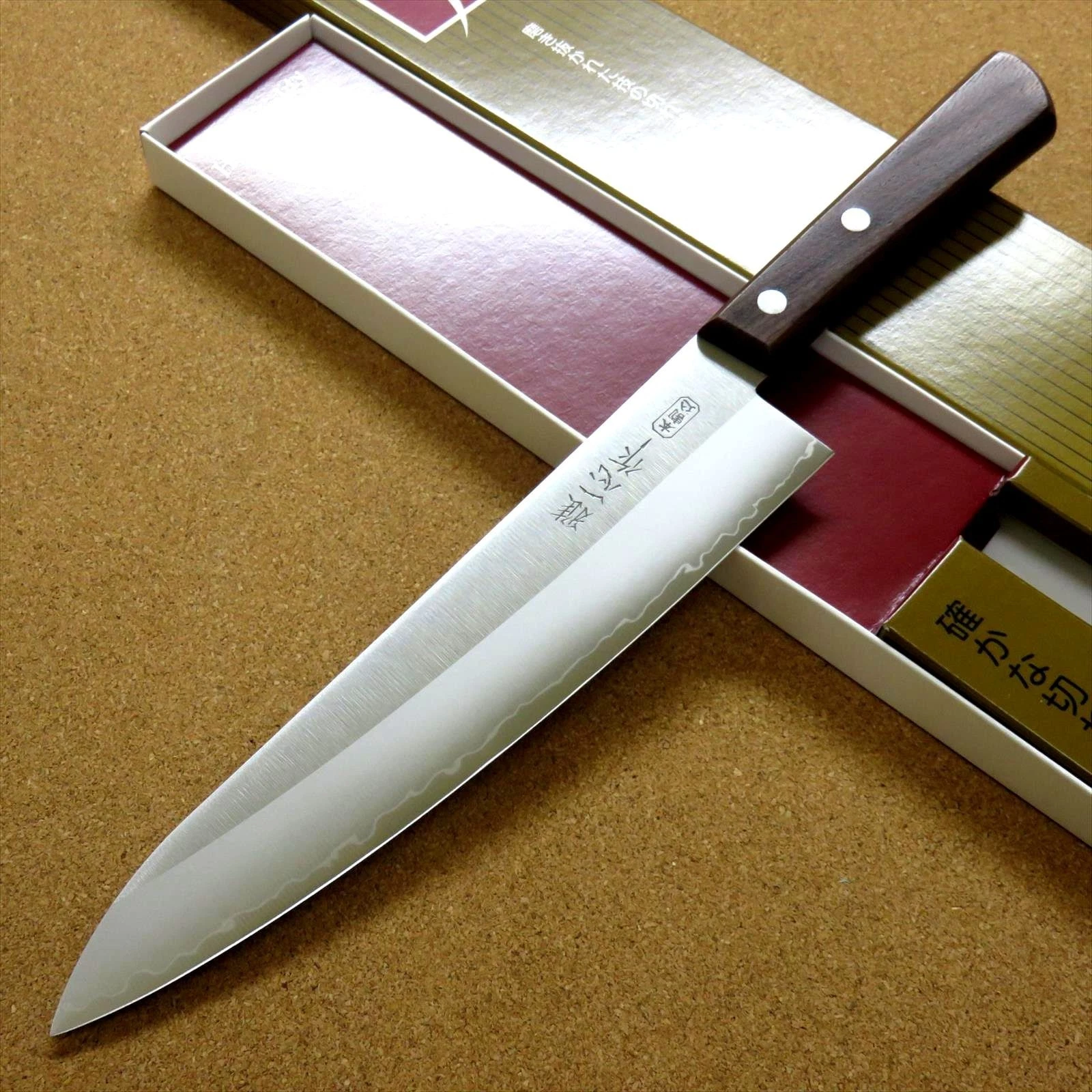 Japanese Miyabi Isshin Kitchen Gyuto Chef's Knife 210mm 8 in 3 Layers SEKI JAPAN
Opens in a new wind