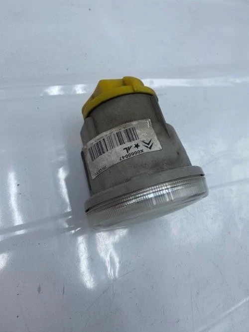 Anti brouillard droit (feux) CITROEN C3 1 PHASE 1 9648947780 DV4TD_8HZ - Photo 3/4