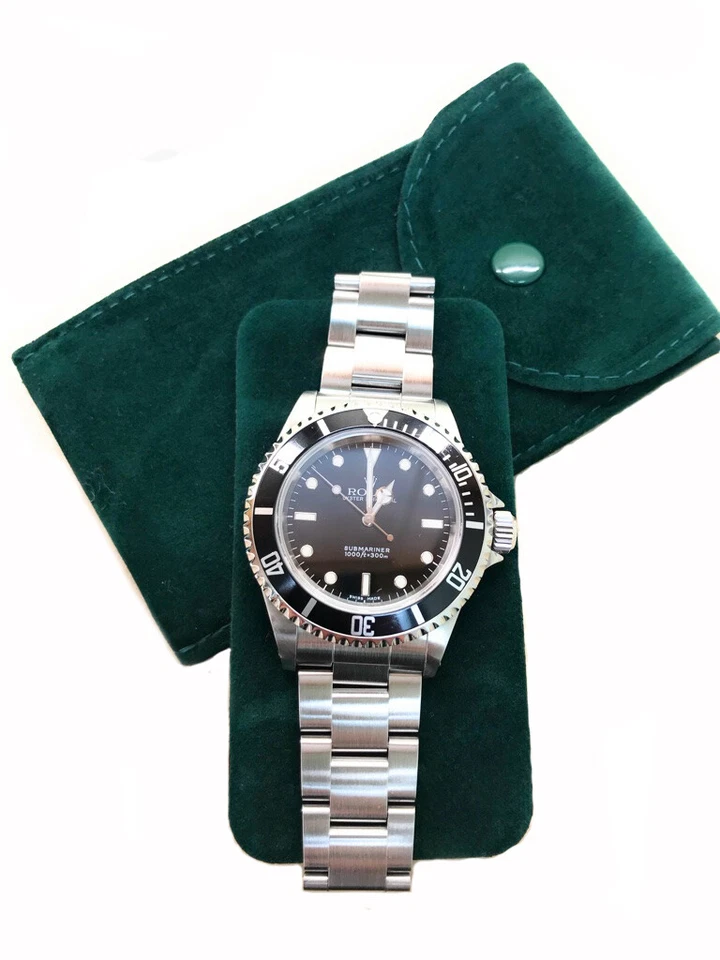 [NEW] Pack of 5 Green Velvet Watch Pouch w/ Premium Microfiber Cloths - Image 3 of 3