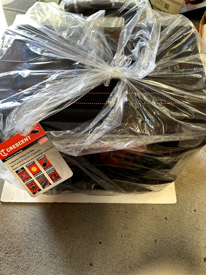 crescent ctbr1850n 18" Tradesman Rolling Tool Bag - Image 3 of 4