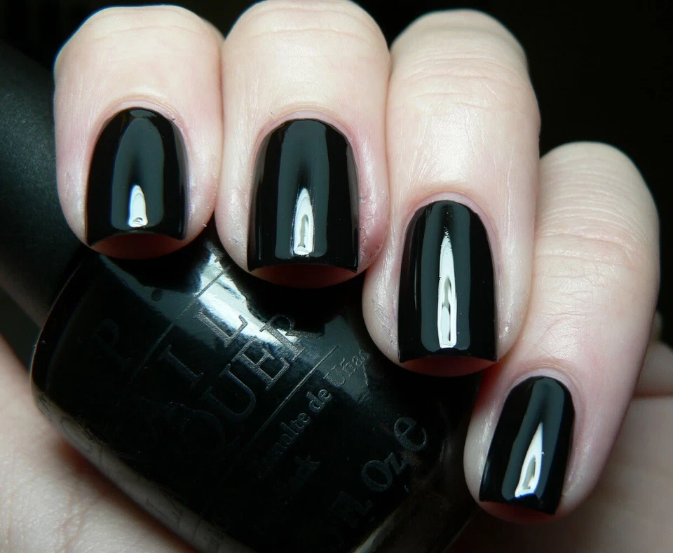 Opi Nail Polish 15ml ~ LADY IN BLACK (NL T02) ~