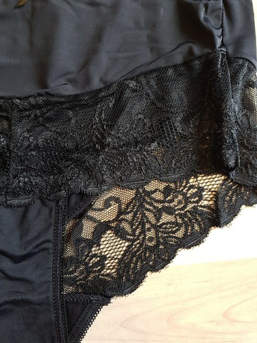 Ladies New Black Midi Briefs With Lace front and back Size 8 - Picture 4 of 6