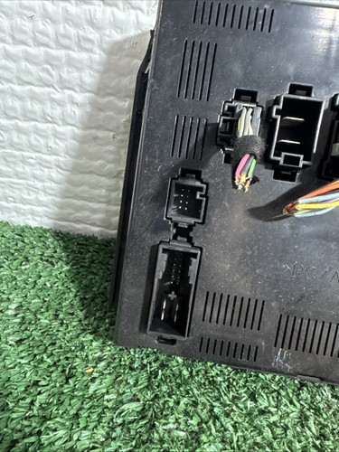 π₯β
06-13 Mercedes W164 ML550 ML63 AMG Rear SAM Module Control Unit Signal OEM - Picture 2 of 7