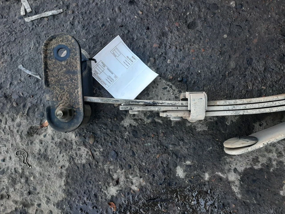 Задняя листовая пружина драйвера GMC CANYON 2015-2019 годов выпуска 5 футов 2 дюйма коробка 3,6 л 8463954 - Изображение 3 из 4