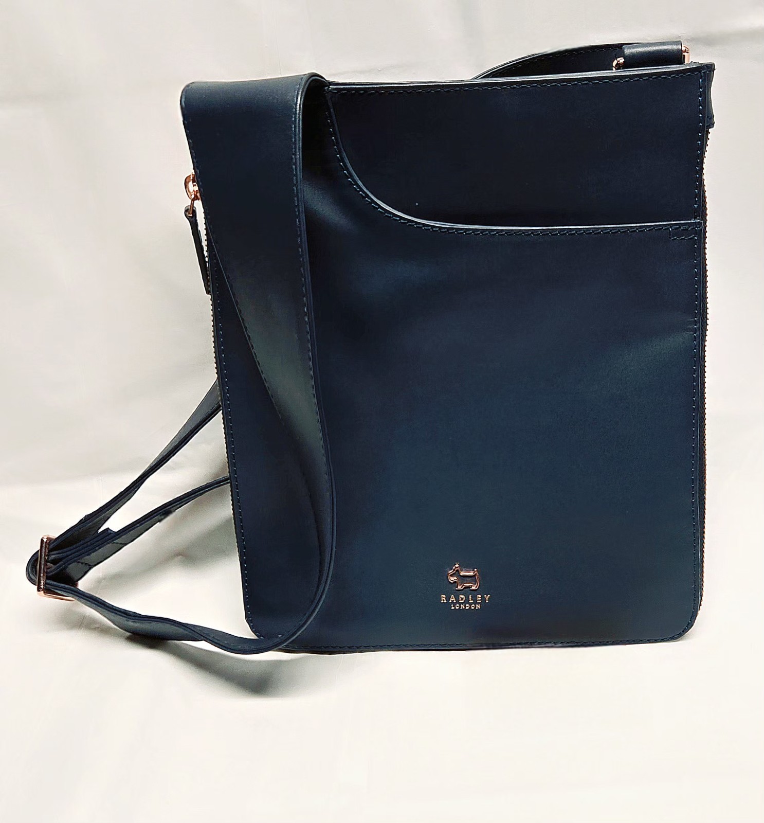 RADLEY LONDON Pockets Medium ZIP- AROUND Smooth Leather Crossbody Bag Navy 