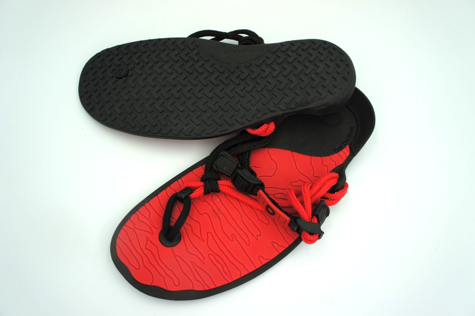 Xero Amuri Cloud Minimalista Descalzo Senderismo Correr Sandalias Hombres 6/Mujeres 7, Rojo