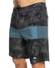 Quiksilver Highlite Arch 19 Boardshorts - Tarmac - New with Tags Size 38