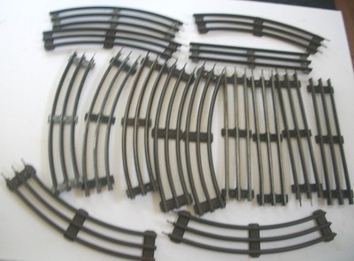 60 Pcs LIONEL/MARX/ETC Usable 027 Track: 20-Straight 40-Curved; Most Are Useable