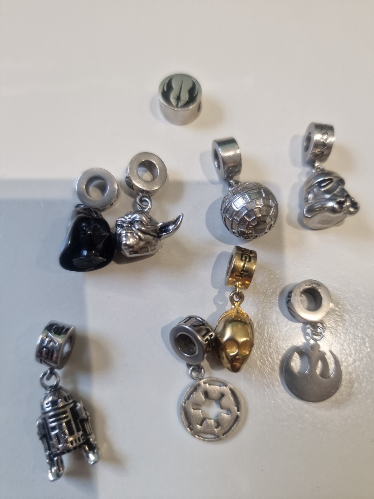 9 X Disney Star Wars Charms Official