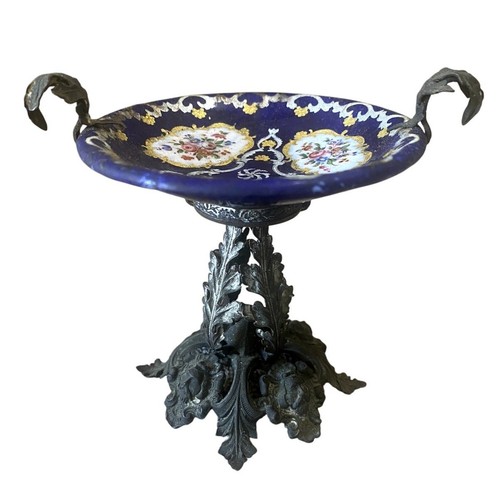 Antike französische Emaille Sockel Schale mit maskierten Gesichtern - 1880er Kompott 3,25"