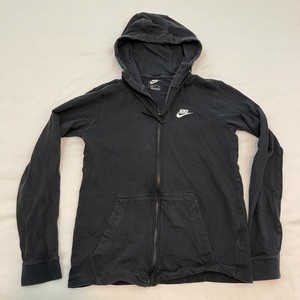 black nike zip up sweater