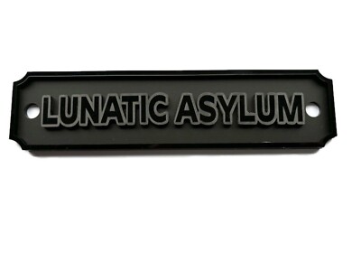 Spooky Kook Lunatic Asylum Psychiatrisches Krankenhaus Wandplakette Schwarz