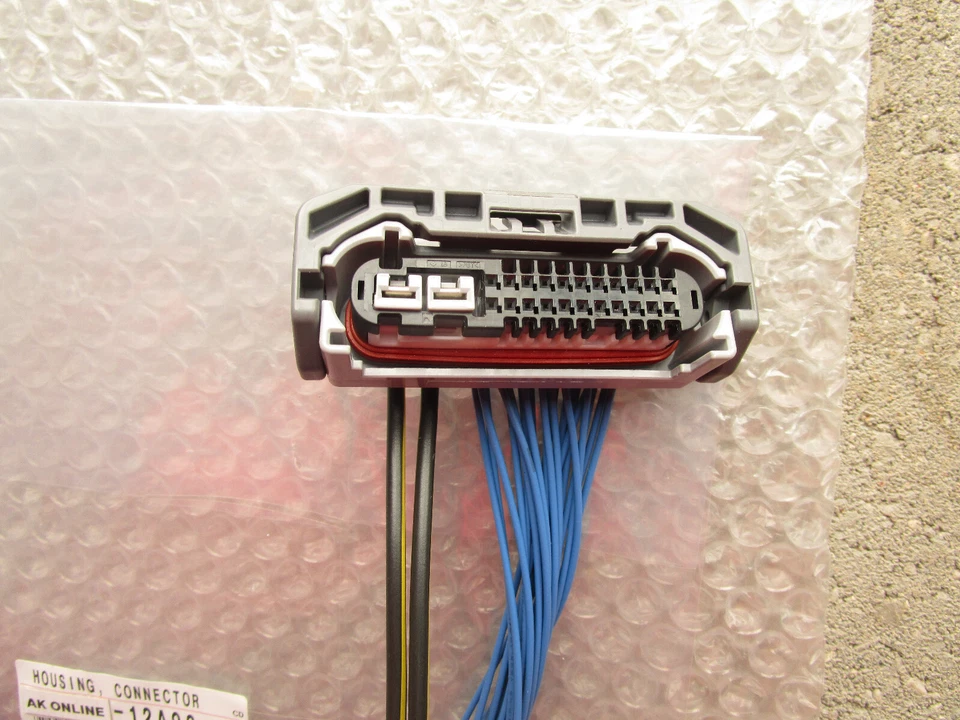 19 - 24 LEXUS ES300H / ES350 HEADLIGHT MODULE 24 PIN PIGTAIL CONNECTOR OEM NEW - Image 2 of 4