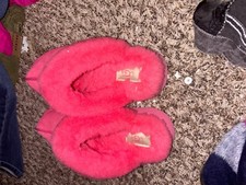 ugg slippers women size 7 pink brand new